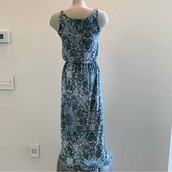 QED London Blue and Green Maxi Dress - Picture 4 of 4